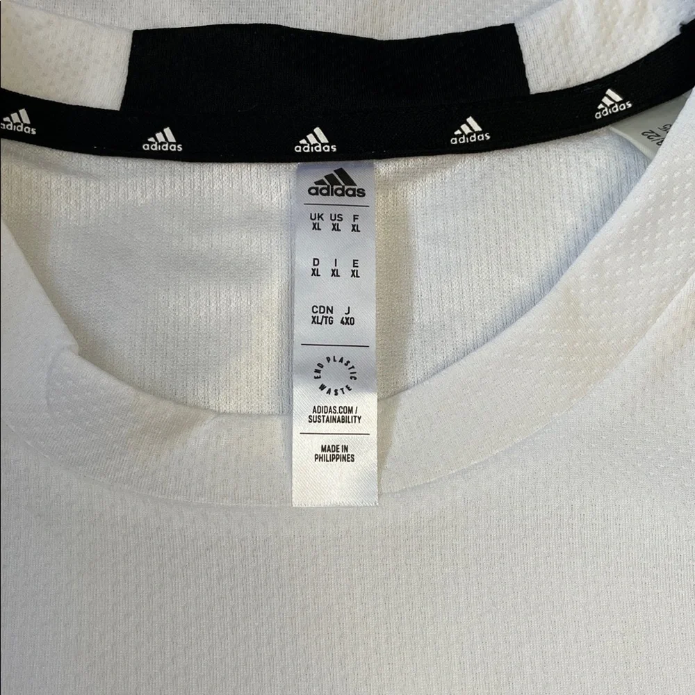 NWOT Adidas White Short-Sleeve Logo Tee.  Men’s Size XL - Picture 4 of 5